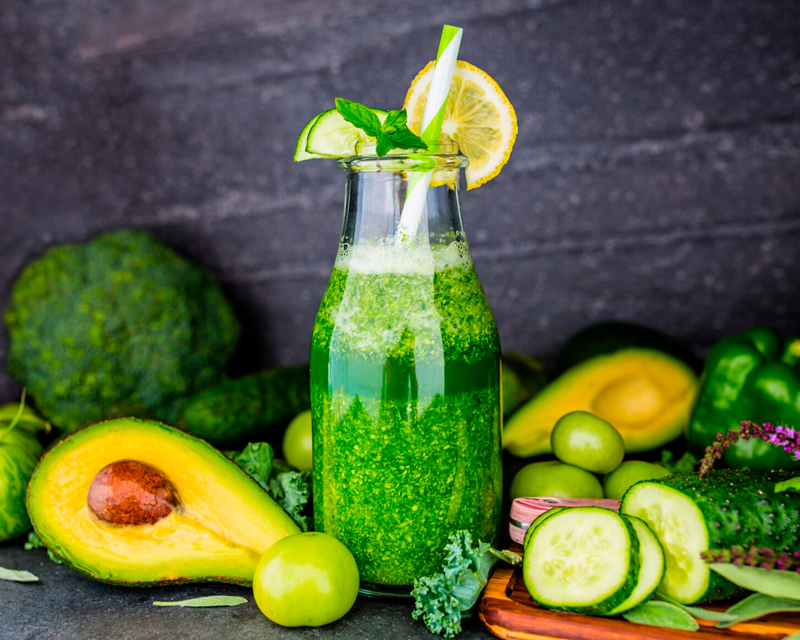 Get Green oferuje profesjonalne konsultacje i szkolenia z zakresu prowadzenia smoothie barów oraz przygotowywania zdrowych napojów